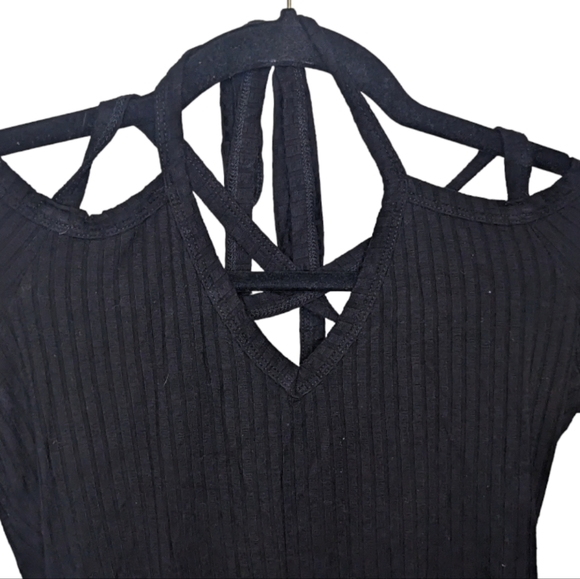 Black Criss Cross Open Back Long Sleeve Top S ✨🖤 - Picture 6 of 10